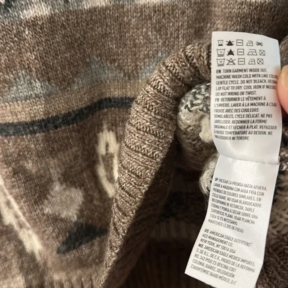 American Eagle Outfitters Aztec Southwestern Sweater Tan Brown Size Medium - Picture 8 of 11
